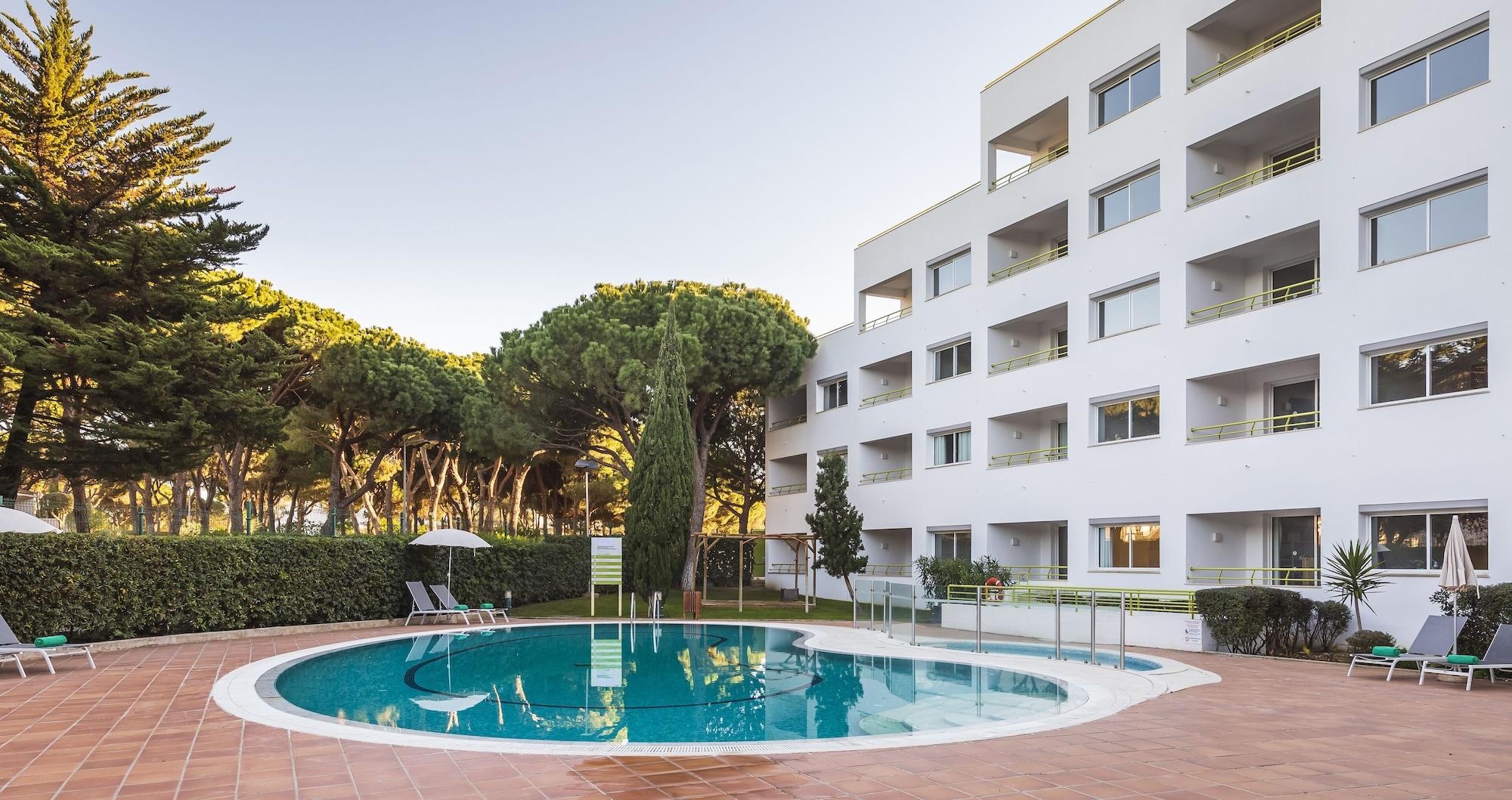 The Patio Suite Hotel Albufeira Bagian luar foto
